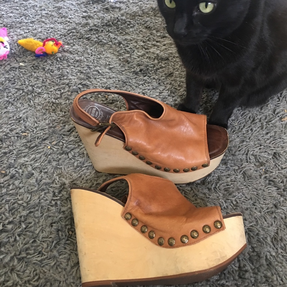 Jeffrey Campbell Snick wedge brown leather sandal